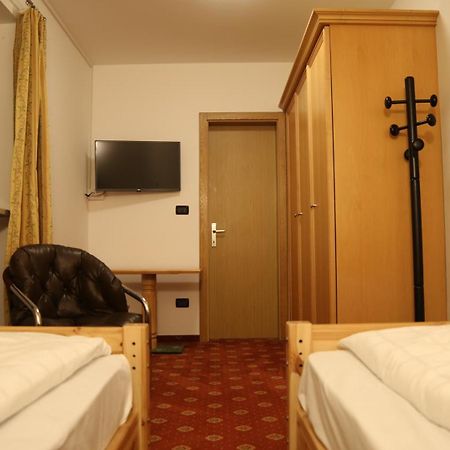 Rider Hotel Obereggen Camera foto